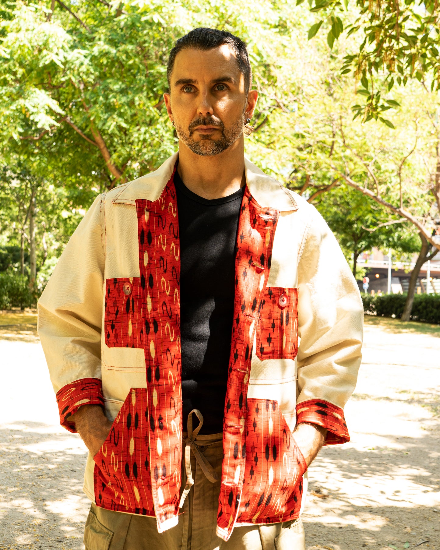 Uramasari White Worker Jacket - Red Ikat Kimono Lining