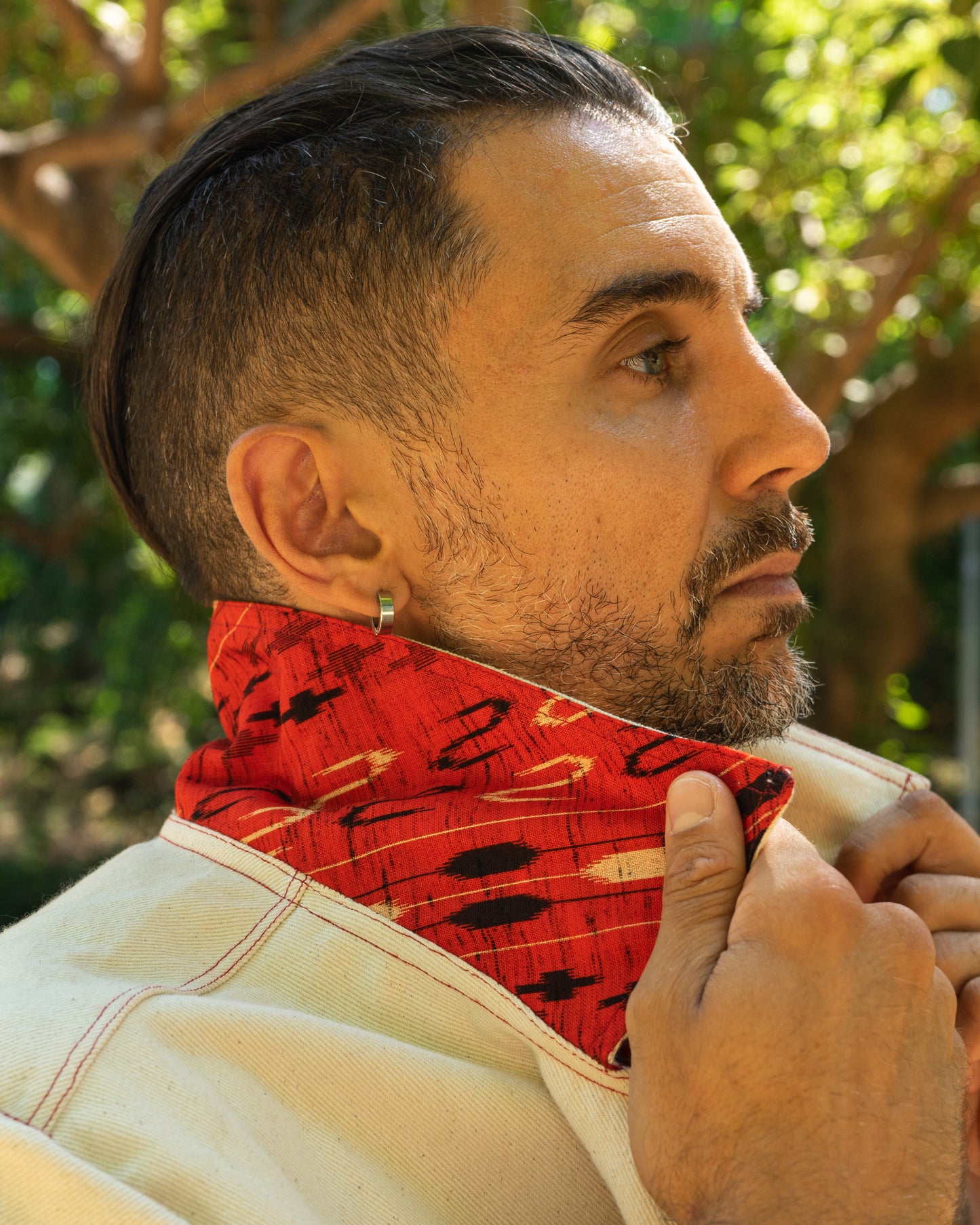 Uramasari White Worker Jacket - Red Ikat Kimono Lining