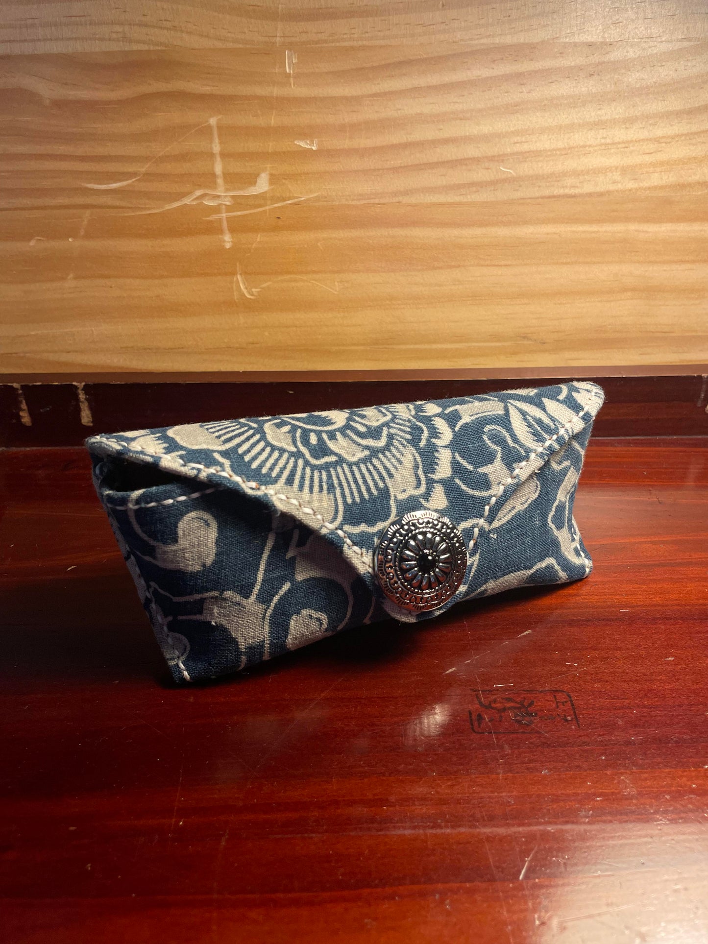 Daruma Furugi Glasses Case - Japanese old textile fabric