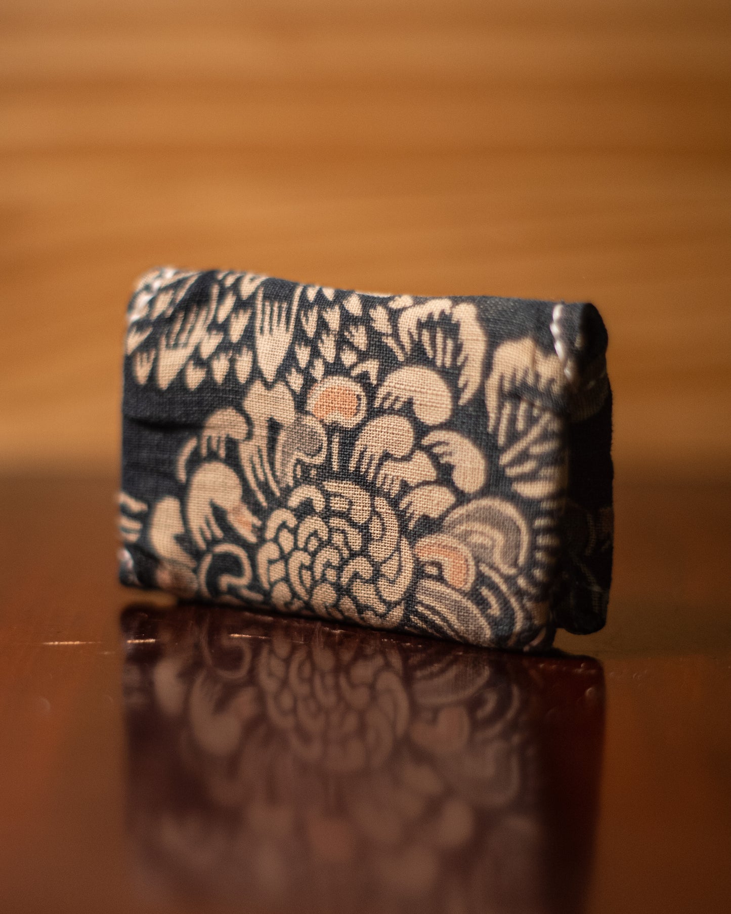 Daruma Furugi Card Holder