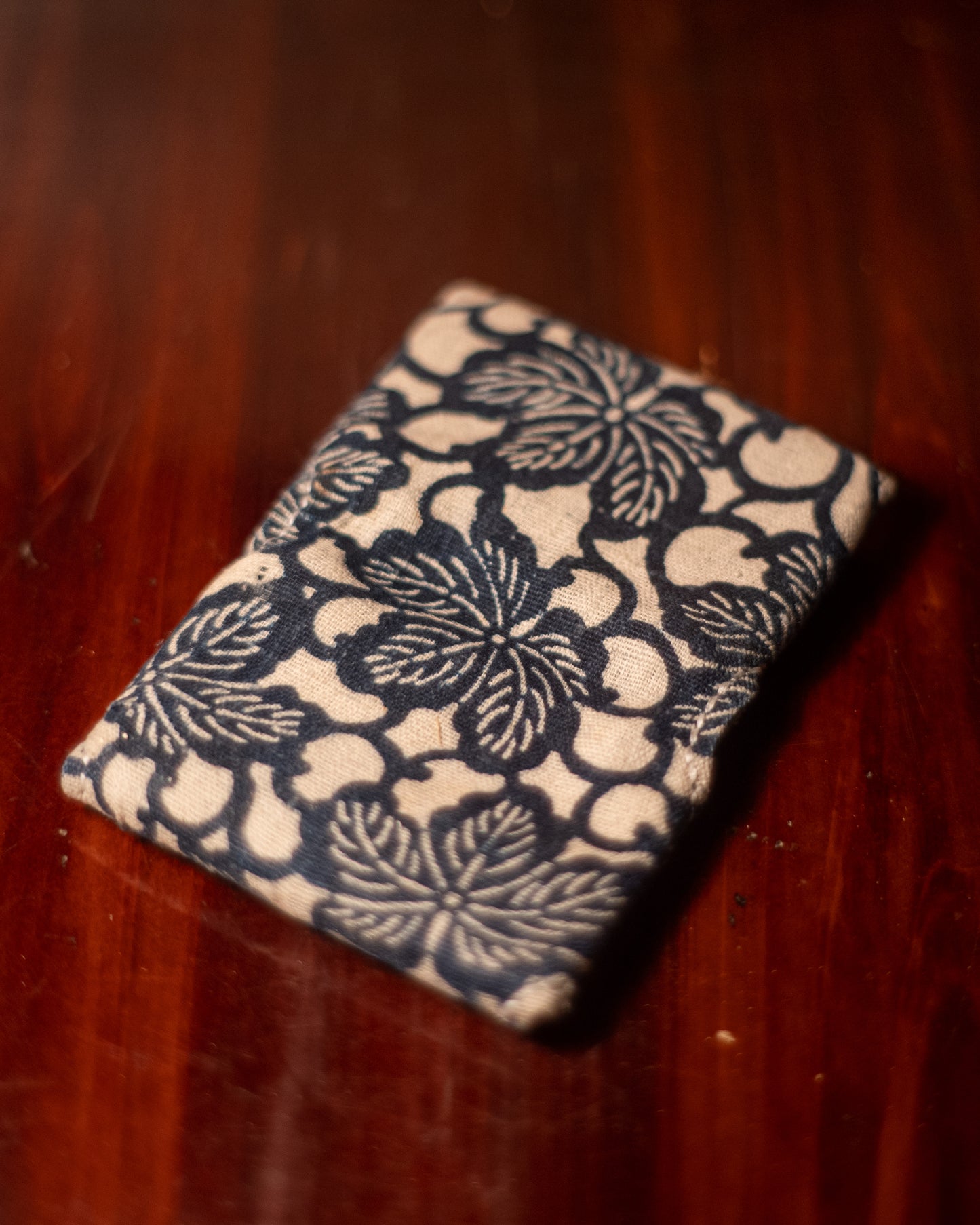 Daruma Furugi Card Holder