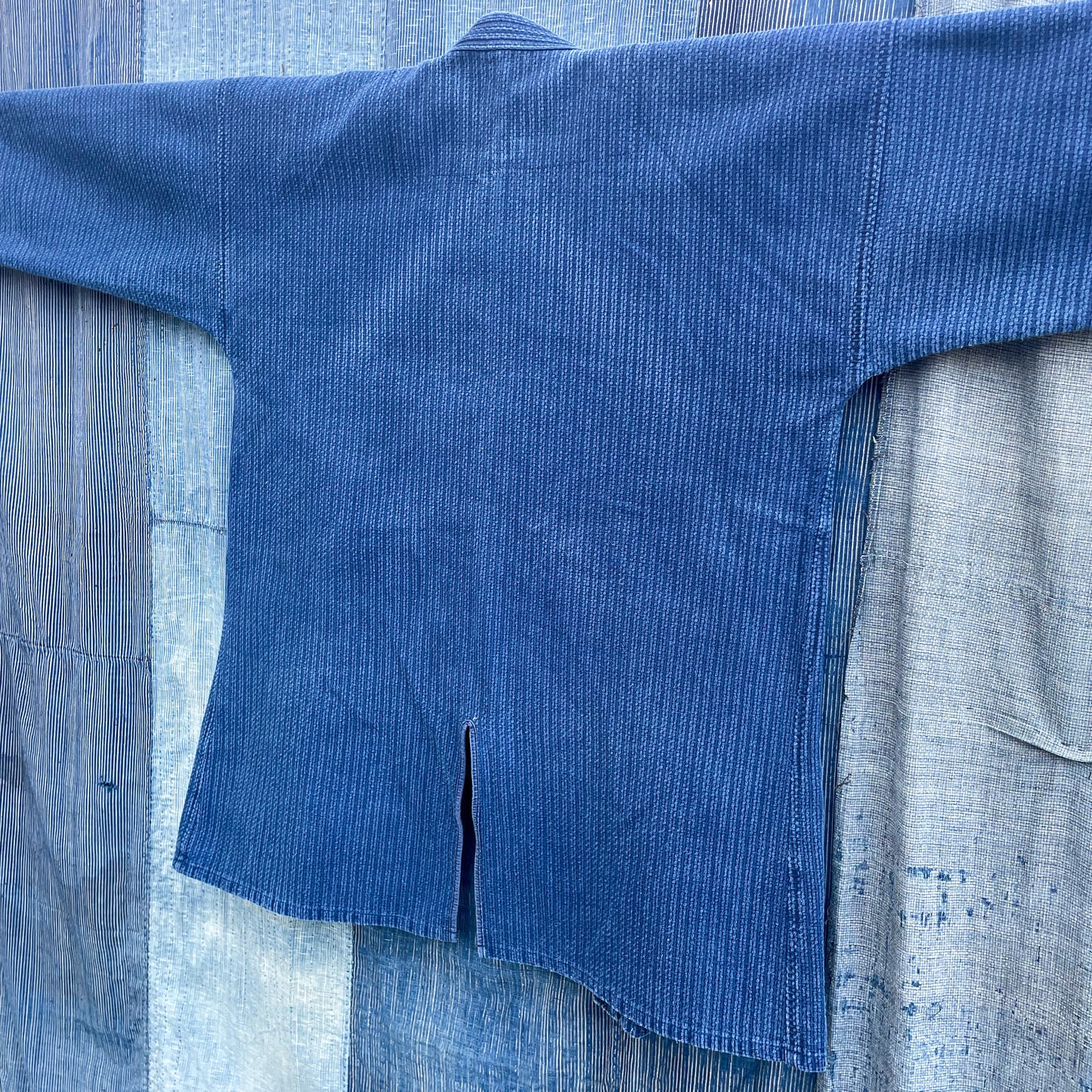 KENDOGI Indigo Jacket - Mid Aizome Blue Straight Pattern